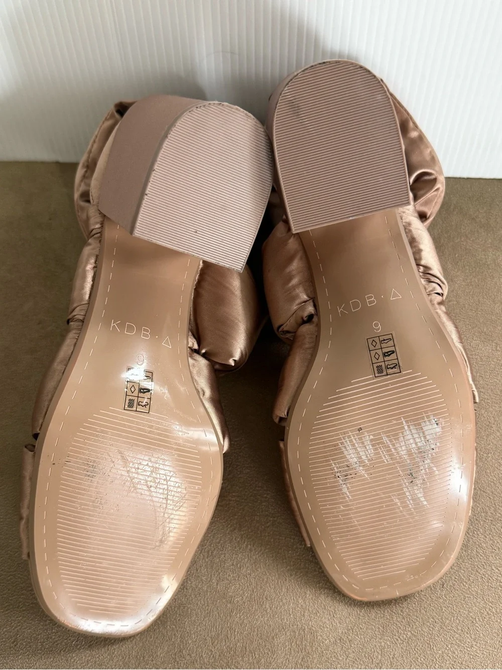 KELSI DAGGER BROOKLYN satin quilt heels